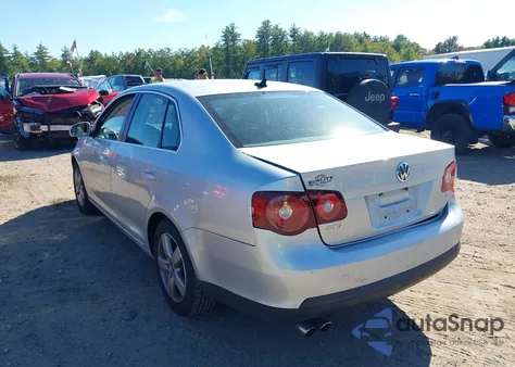 2009 Volkswagen Jetta Se z USA, uszkodzony, nr VIN 3VWRZ71K99M168006